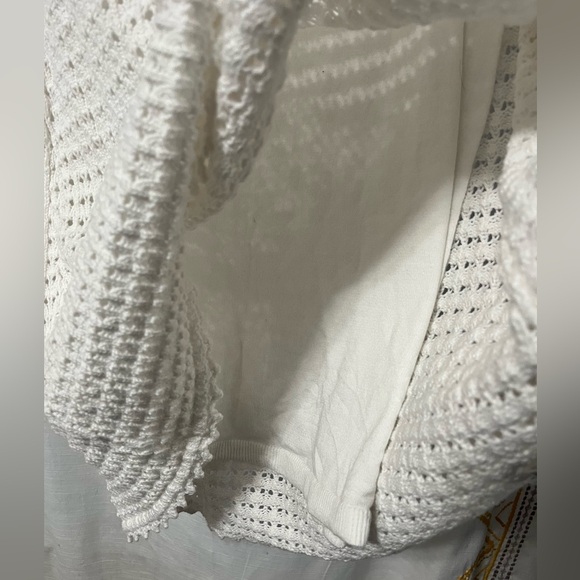 GAP Ivory Knit Sleeveless Top - Picture 4 of 6